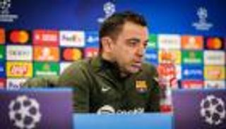 «أود رؤيته في برشلونة».. تشافي يمتدح نجم نابولي