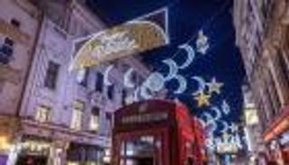 في سابقة هي الأولى بألمانيا.. شوارع فرانكفورت تزدان بحلة رمضان (صور)