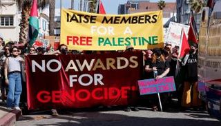 مظاهرات مؤيدة للفلسطينيين قرب محيط حفل توزيع جوائز الأوسكار