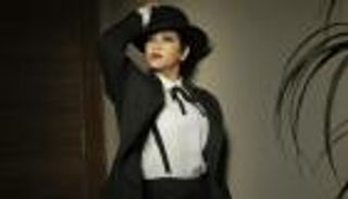 شيرين تعترف: حاولت الانتحار بكل الطرق.. و«الإدمان» قطع علاقتي بأسرتي