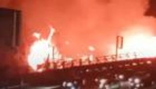 إنقاذ مراكب كورنيش المعادي بالقاهرة من حريق هائل (صور وفيديو)