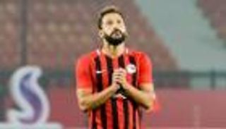 آخر تطورات حالة أحمد رفعت بعد «معجزة إلهية».. 48 ساعة حاسمة