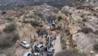 الطرقات «أداة عسكرية».. فتح شريان الضالع  «مسرحية» حوثية