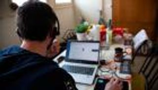 في سبيل «العمل من المنزل».. كفاح مستمر للموظفين بعد كورونا