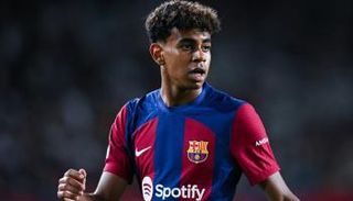 لامين يامال موهبة برشلونة