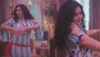 اعتزلت قبل 4 أعوام وعادت في رمضان بوصلة رقص مثيرة.. من هي نهى عابدين؟