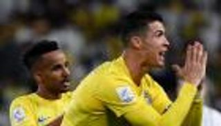 إنجاز مرير.. كريستيانو رونالدو يدخل التاريخ في ليلة الحسرة