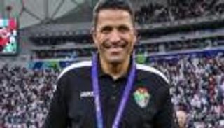 لعنة الإصابات تجبر عموتة على اتخاذ قرار مفاجئ في منتخب الأردن