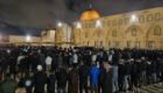 90 ألف مصلٍّ في صلاتي العشاء والتراويح بالمسجد الأقصى (صور)