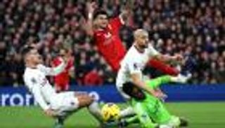 كيفية مشاهدة البث المباشر لمباراة مانشستر يونايتد وليفربول في كأس  الاتحاد الإنجليزي 2024