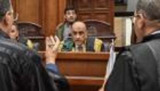 «رشوة أسوان الكبرى».. لحظة القبض على مسؤول مصري أسقطته امرأة (فيديو)