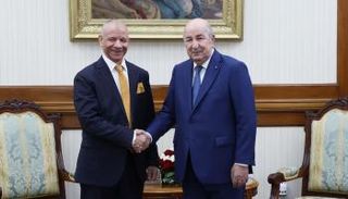 الرئيس الجزائري عبدالمجيد تبون مع بن قرينة