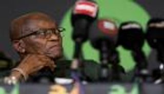 تجميد حسابات رئيس جنوب أفريقيا السابق.. ماذا فعل "زوما"؟