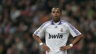 روبينيو لاعب ريال مدريد الأسبق