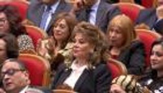 مفاجأة العيد.. نقاش عفوي بين الرئيس المصري وصفاء أبوالسعود (فيديو)