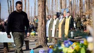 الرئيس الأوكراني فولوديمير زيلينسكي - رويترز