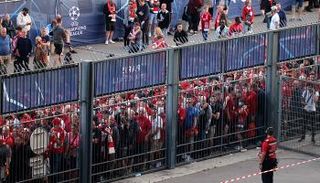 جماهير ليفربول في نهائي دوري أبطال أوروبا 2022