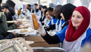 أجواء رمضان تخيم على العاصمة الفرنسية