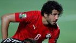 بشكل مفاجئ.. أحمد حجازي يغادر معسكر منتخب مصر
