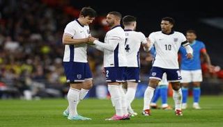 لحظة خروج كايل ووكر 