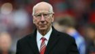 بعد وفاته.. بوبي تشارلتون يجلب «العار» لمنتخب إنجلترا