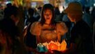 العالم يحيي ساعة الأرض 2024.. 60 دقيقة لحماية الكوكب (صور)