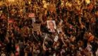 برا وجوا.. منزل نتنياهو تحت حصار المتظاهرين وخطط لاحتلاله