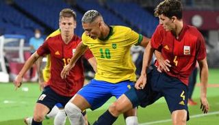 بث مباشر مباراة البرازيل وإسبانيا
