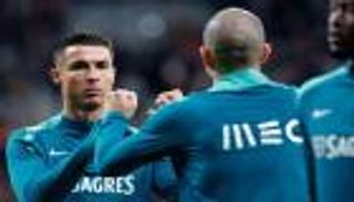 في مباراة البرتغال وسلوفينيا.. بيبي يقتحم تاريخ كريستيانو رونالدو
