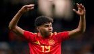أمام فينيسيوس في البرنابيو.. لامين يامال يتلاعب بالبرازيل (فيديو)