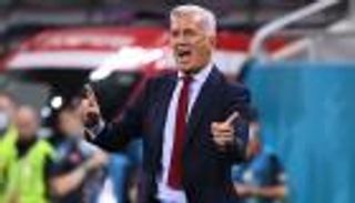 يشعر بحرج شديد.. كيف يخطط بيتكوفيتش مع منتخب الجزائر؟