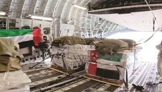 جانب من عملية إسقاط المساعدات - أرشيفية