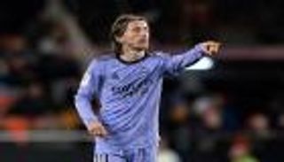 وضع شائك.. ريال مدريد ينتظر «كلمة سحرية» من مودريتش