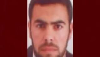 صورة متداولة لرائد ثابت