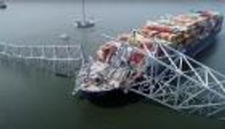 يزن 4 آلاف طن.. تكلفة باهظة لرفع أنقاض جسر بالتيمور المنهار