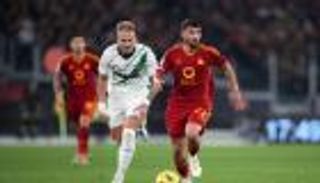 إشادة متبادلة.. رسائل عاطفية بين مدرب روما وحسام عوار