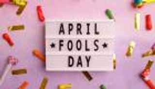 كذبة أبريل بين الفكاهة والتأثير الاجتماعي.. أكاذيب غيرت التاريخ
