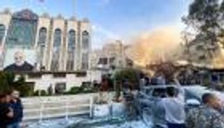 هل أعطت أمريكا الضوء الأخضر لإسرائيل بقصف القنصلية الإيرانية؟