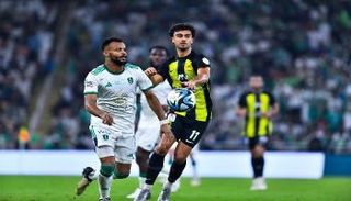 من مباراة الأهلي والاتحاد في الدوري السعودي