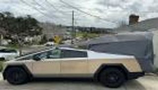 Basecamp.. خيمة سايبرترك تثير غضب عملاء تسلا