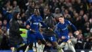 سباق هدافي الدوري الإنجليزي يشتعل.. هاتريك تاريخي يزعج محمد صلاح