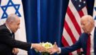 إسرائيل تفتح «إيريز» لمساعدات غزة لأول مرة.. ضغط بايدن ينجح؟