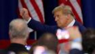 أمسية ضخمة لجمع الأموال.. مبلغ خيالي للجلوس على مائدة ترامب 