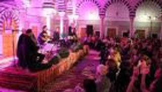 «طرب وتراث».. عبدالله المريش يختتم «مهرجان المدينة» في تونس (صور)