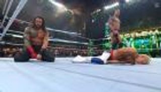 نتائج ريسلمانيا 40.. «ذا روك» يتألق مع رومان رينز في الليلة الأولى (فيديو)