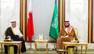 ولي العهد السعودي خلال لقائه نظيره البحريني 
