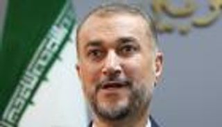 وزير خارجية إيران بجولة إقليمية.. البحث عن رد محسوب على هجوم القنصلية؟