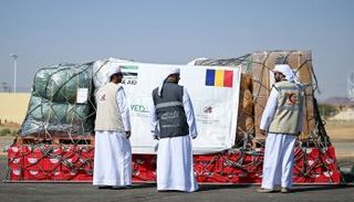 مساعدات إماراتية للاجئين السودانيين في تشاد- وام