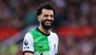 محمد صلاح تحت القصف بسبب مانشستر يونايتد