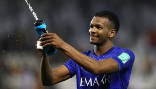 علي البليهي نجم الهلال السعودي